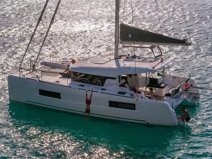 2024 Lagoon 40