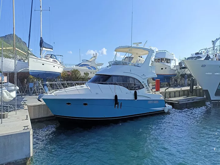 Silverton 52 Ovation