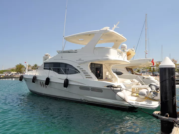 Silverton 52 Ovation